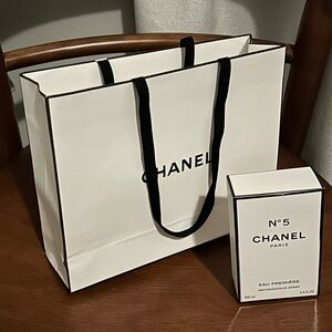 CHANEL N°5 Eau Première Box and Bag